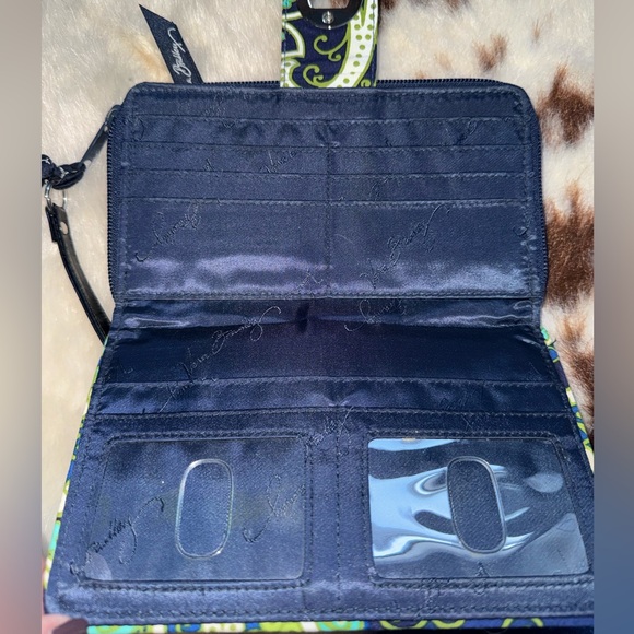 Vera Bradley Blue Green Paisley Turn Lock Zip Around Wallet Wristlet EUC 💚💛💙 - Picture 4 of 5